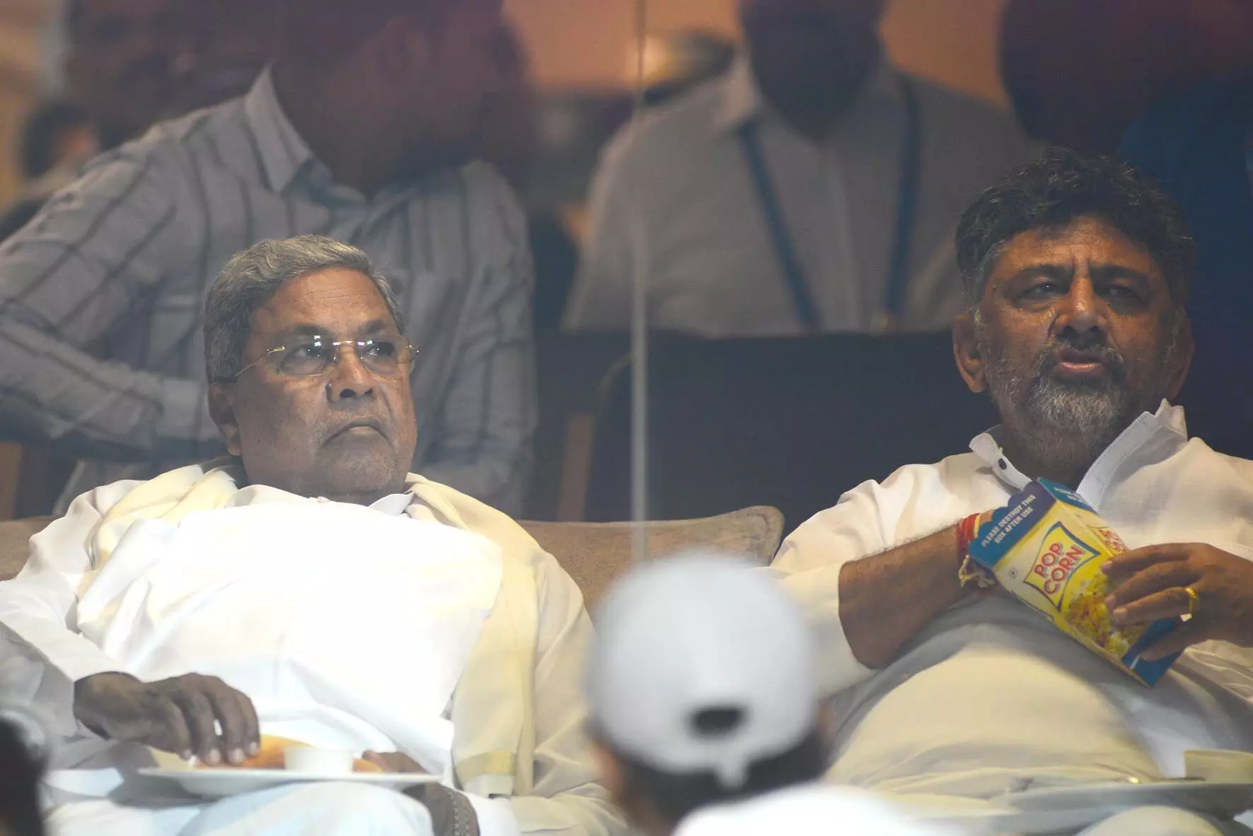 ICC World Cup 2023: ಚಿನ್ನಸ್ವಾಮಿ ಕ್ರೀಡಾಂಗಣದಲ್ಲಿ ಪಂದ್ಯ ವೀಕ್ಷಿಸಿದ ಸಿಎಂ, ಡಿಸಿಎಂ