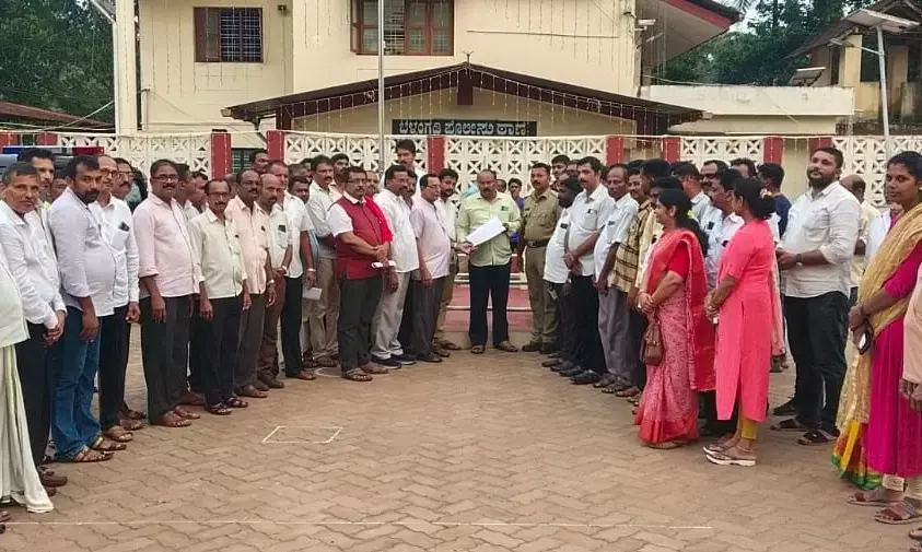 ಮಾಜಿ ಶಾಸಕ ವಸಂತ ಬಂಗೇರಗೆ ನಿಂದಿಸಿ, ಜೀವ ಬೆದರಿಕೆ ಆರೋಪ: ಪವರ್ ಟಿ.ವಿ.ಯ ರಾಕೇಶ್ ಶೆಟ್ಟಿ ವಿರುದ್ಧ ಬೆಳ್ತಂಗಡಿ ಠಾಣೆಗೆ ದೂರು