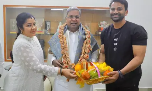 ಸಿಎಂ ಸಿದ್ದರಾಮಯ್ಯ ಅವರನ್ನು ಭೇಟಿ ಮಾಡಿದ ನಟ ಡಾಲಿ ಧನಂಜಯ