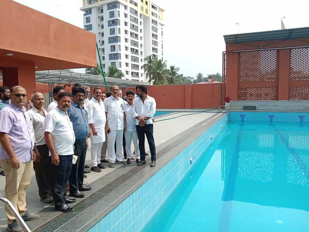 ಸ್ಪೀಕರ್ ಖಾದರ್‌ರಿಂದ ಅಂತರಾಷ್ಟ್ರೀಯ ಈಜುಕೊಳ ವೀಕ್ಷಣೆ