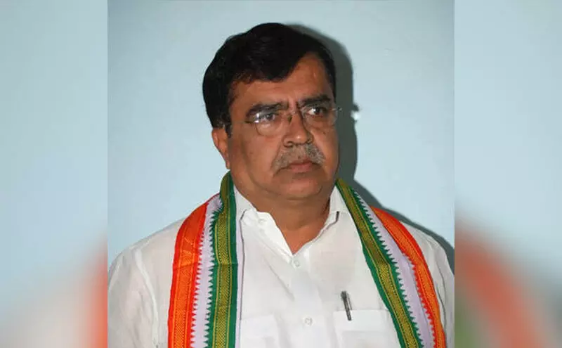 ರಾಜ್ಯದಲ್ಲಿ ಬರಗಾಲ | ವಿದೇಶ ಪ್ರವಾಸ ಹೋಗದಂತೆ ಸಹಕಾರ ಸಂಘಗಳಿಗೆ ಸಚಿವ ಕೆ.ಎನ್.ರಾಜಣ್ಣ ಸೂಚನೆ ರಾಜ್ಯದಲ್ಲಿ ಬರಗಾಲ | ವಿದೇಶ ಪ್ರವಾಸ ಹೋಗದಂತೆ ಸಹಕಾರ ಸಂಘಗಳಿಗೆ ಸಚಿವ ಕೆ.ಎನ್.ರಾಜಣ್ಣ ಸೂಚನೆ