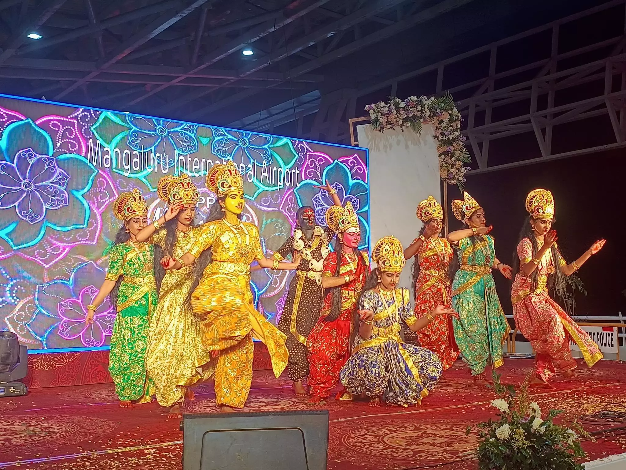 ಮಂಗಳೂರು ವಿಮಾನ ನಿಲ್ದಾಣದಲ್ಲಿ ದಸರಾ ಸಂಭ್ರಮ