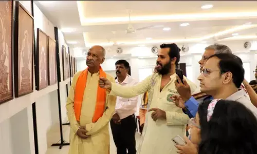 ನವದುರ್ಗೆಯರ ಕಾವಿ ವರ್ಣದ ಕಲಾಕೃತಿಗಳ ಪ್ರದರ್ಶನಕ್ಕೆ ಚಾಲನೆ