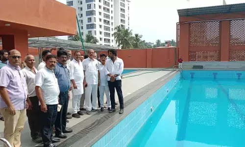 ಸ್ಪೀಕರ್ ಖಾದರ್‌ರಿಂದ ಅಂತರಾಷ್ಟ್ರೀಯ ಈಜುಕೊಳ ವೀಕ್ಷಣೆ