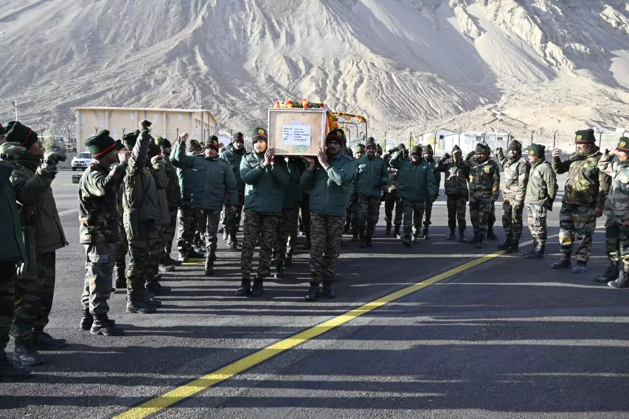 ಸಿಯಾಚಿನ್ ಪ್ರಾಂತ್ಯದಲ್ಲಿ ಮೃತಪಟ್ಟ ಅಗ್ನಿವೀರ್ ಯೋಧ; ಭಾರತೀಯ ಸೇನೆಯಿಂದ ಗೌರವ ಸಲ್ಲಿಕೆ