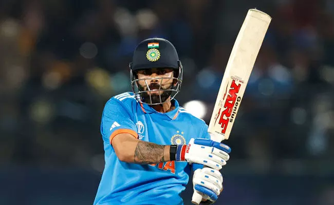 ವಿಶ್ವಕಪ್: ಗೆಲುವಿನ ನಾಗಾಲೋಟ ಮುಂದುವರಿಸಿದ ಭಾರತ ವಿಶ್ವಕಪ್: ಗೆಲುವಿನ ನಾಗಾಲೋಟ ಮುಂದುವರಿಸಿದ ಭಾರತ