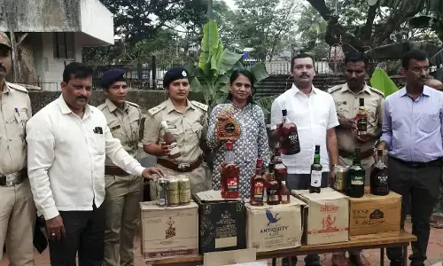 ತೆಲಂಗಾಣ ಚುನಾವಣೆಗೆ 44 ಲಕ್ಷ ರೂ. ಮೌಲ್ಯದ ಗೋವಾ ಮದ್ಯ ಸಾಗಾಟ: ಬೆಳಗಾವಿಯಲ್ಲಿ ಜಪ್ತಿ