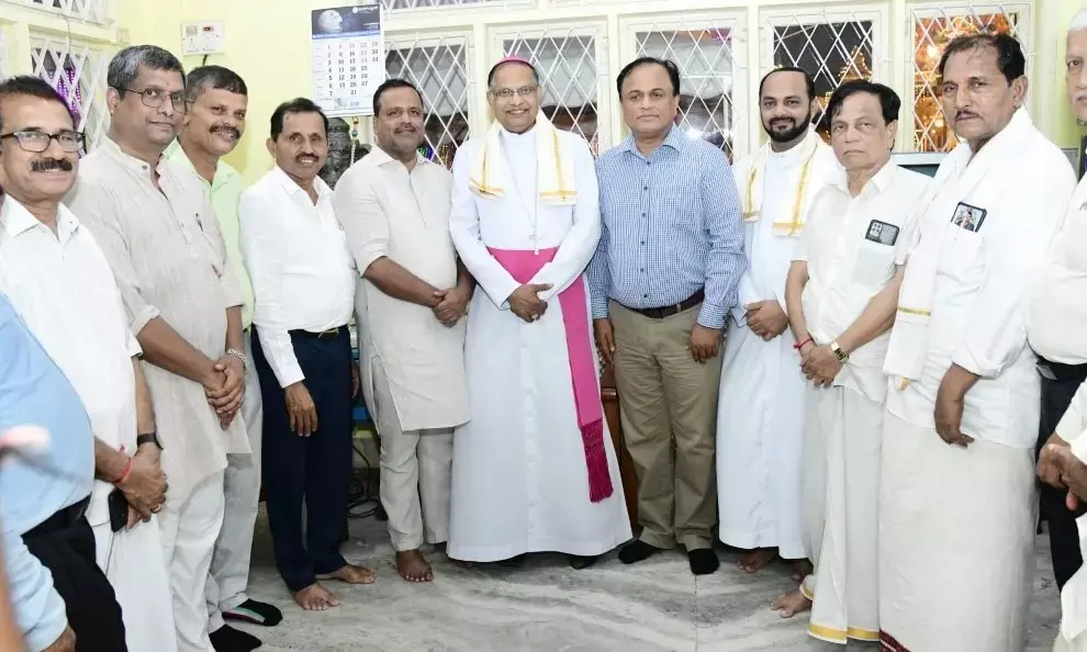 ಕುದ್ರೋಳಿ ಶ್ರೀಗೋಕರ್ಣನಾಥ ಕ್ಷೇತ್ರಕ್ಕೆ ಮಂಗಳೂರು ಬಿಷಪ್, ಸ್ಪೀಕರ್ ಯು.ಟಿ. ಖಾದರ್ ಭೇಟಿ