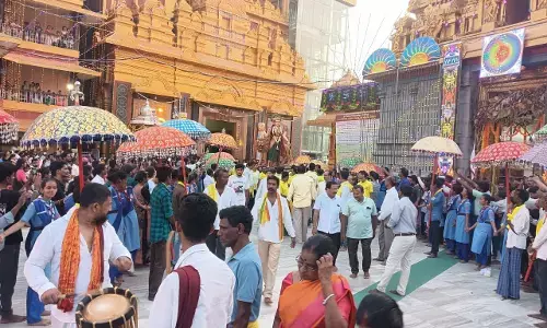 ಮಂಗಳೂರು ದಸರಾ ಮೆರವಣಿಗೆ ಆರಂಭ