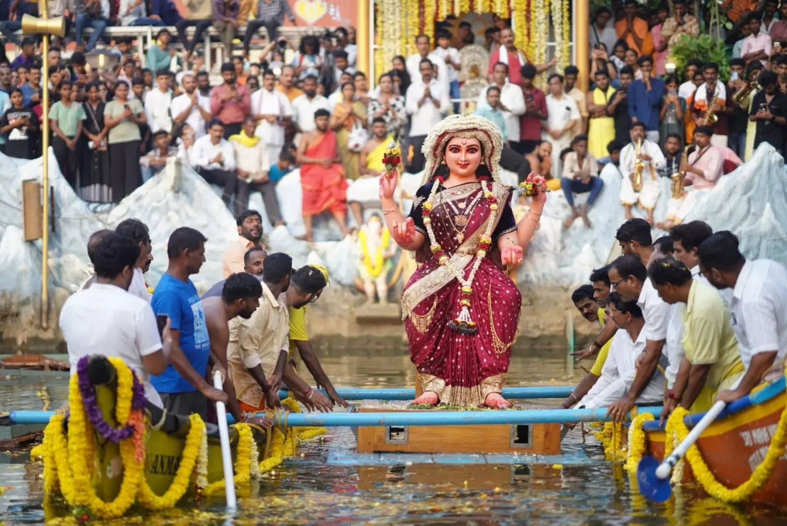 ಮಂಗಳೂರು ದಸರಾ ಸಂಭ್ರಮಕ್ಕೆ ತೆರೆ ಮಂಗಳೂರು ದಸರಾ ಸಂಭ್ರಮಕ್ಕೆ ತೆರೆ