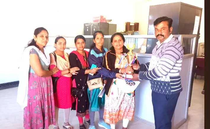 ಕ್ರೀಡೆಯಲ್ಲಿ ರಾಷ್ಟ್ರಮಟ್ಟದಲ್ಲಿ  ಸಾಧನೆಗೈದ ಶಿಕ್ಷಕಿ ರೂಪಾ