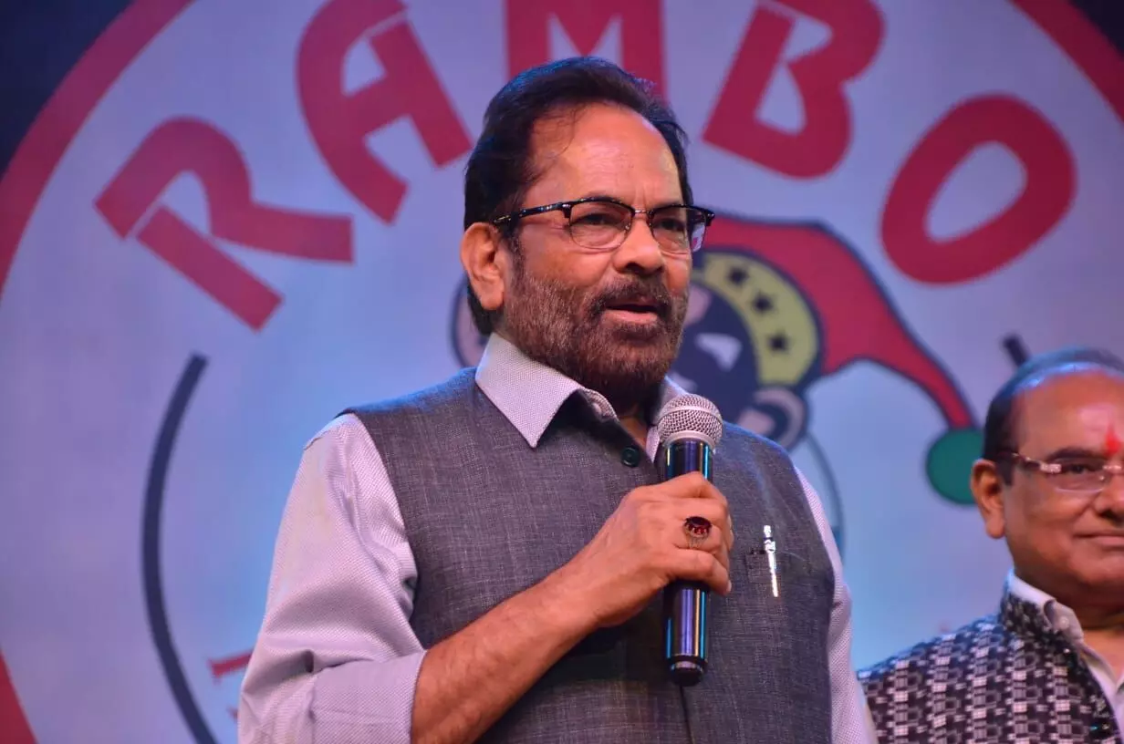 ದಿಲ್ಲಿಯಲ್ಲಿ ಒಗ್ಗಟ್ಟಿನ ನಾಟಕ, ರಾಜ್ಯಗಳಲ್ಲಿ ಕುಸ್ತಿ