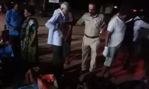 ಚಾಮರಾಜನಗರ: ಪಶ್ಚಿಮ ಬಂಗಾಳ ಮೂಲದ ಬಸ್ ಪಲ್ಟಿ; 25 ಮಂದಿಗೆ ಗಾಯ