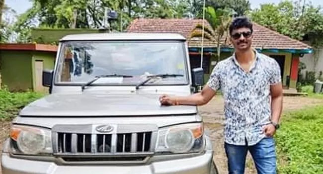 ಹುಲಿ ಉಗುರು ಧರಿಸಿದ್ದ ಆರೋಪ; ಕಳಸ ಅರಣ್ಯ ಇಲಾಖೆ ಅಧಿಕಾರಿ ವಿರುದ್ಧ ದೂರು ಹುಲಿ ಉಗುರು ಧರಿಸಿದ್ದ ಆರೋಪ; ಕಳಸ ಅರಣ್ಯ ಇಲಾಖೆ ಅಧಿಕಾರಿ ವಿರುದ್ಧ ದೂರು