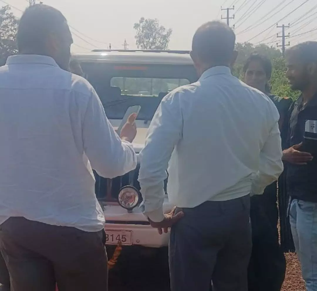 ಕೊಣಾಜೆ: ಪ್ರಾಸ್ಟಿಕ್ ತ್ಯಾಜ್ಯ ಎಸೆಯುತ್ತಿದ್ದ ಟೆಂಪೊಗೆ ಸ್ಥಳದಲ್ಲೇ ದಂಡ ವಿಧಿಸಿದ ಪಂಚಾಯತ್