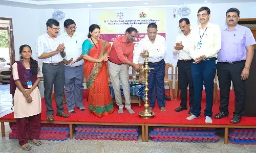 ವಿದ್ಯಾರ್ಥಿನಿಯರಿಗೆ ಅಭಿವಿನ್ಯಾಸ ಕಾರ್ಯಕ್ರಮ