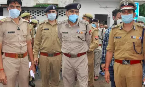 ಉತ್ತರ ಪ್ರದೇಶ| ತನ್ನ ದೂರು ಸ್ವೀಕರಿಸಿಲ್ಲ ಎಂದು ಆತ್ಮಹತ್ಯೆಗೆ ಯತ್ನಿಸಿದ ದಲಿತ ವ್ಯಕ್ತಿ; ಪೊಲೀಸ್ ಅಧಿಕಾರಿ ಅಮಾನತು