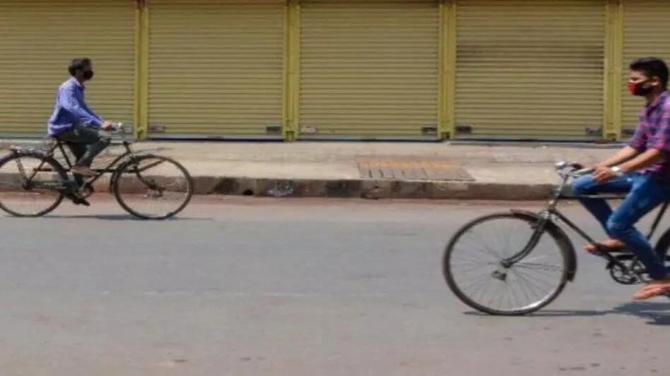 ಜವಾನ ಹುದ್ದೆ: ಸೈಕಲ್ ಟೆಸ್ಟ್ ಗೆ ಸಾಲುಗಟ್ಟಿದ ಎಂಜಿನಿಯರ್ ಗಳು! ಜವಾನ ಹುದ್ದೆ: ಸೈಕಲ್ ಟೆಸ್ಟ್ ಗೆ ಸಾಲುಗಟ್ಟಿದ ಎಂಜಿನಿಯರ್ ಗಳು!