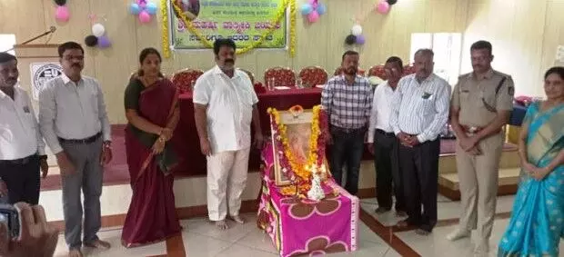 ವಾಲ್ಮಿಕಿ ಮಹಾರ್ಷಿ ಜೀವನ ವಿದ್ಯಾರ್ಥಿಗಳಿಗೆ ಮಾರ್ಗದರ್ಶಿಯಾಗಲಿ: ಸಚಿವ ಮಾಂಕಾಳ್ ವೈದ್ಯ