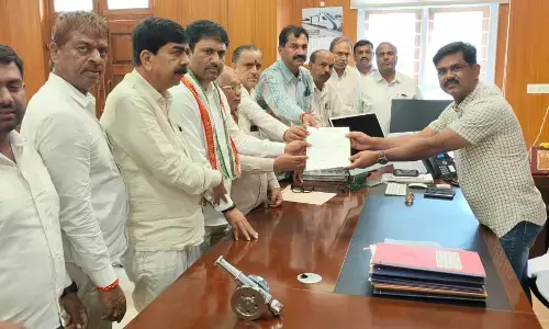 ಕೆಪಿಸಿಸಿ ವಕ್ತಾರ ಎಂ.ಲಕ್ಷ್ಮಣ್ ಅವರಿಗೆ ಕುಮಾರಸ್ವಾಮಿ ಬೆಂಬಲಿಗರಿಂದ ಜೀವ ಬೆದರಿಕೆ ಆರೋಪ: ಮೈಸೂರು ನಗರ ಪೊಲೀಸ್ ಆಯುಕ್ತರಿಗೆ ದೂರು