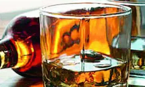 ತುಮಕೂರು | ಅಕ್ರಮ ಮಧ್ಯ ಮಾರಾಟದ ಬಗ್ಗೆ ದೂರು ನೀಡಿದ ಗ್ರಾಮಸ್ಥರಿಗೆ ಸವರ್ಣಿಯರಿಂದ ಬಹಿಷ್ಕಾರ: ಆರೋಪ