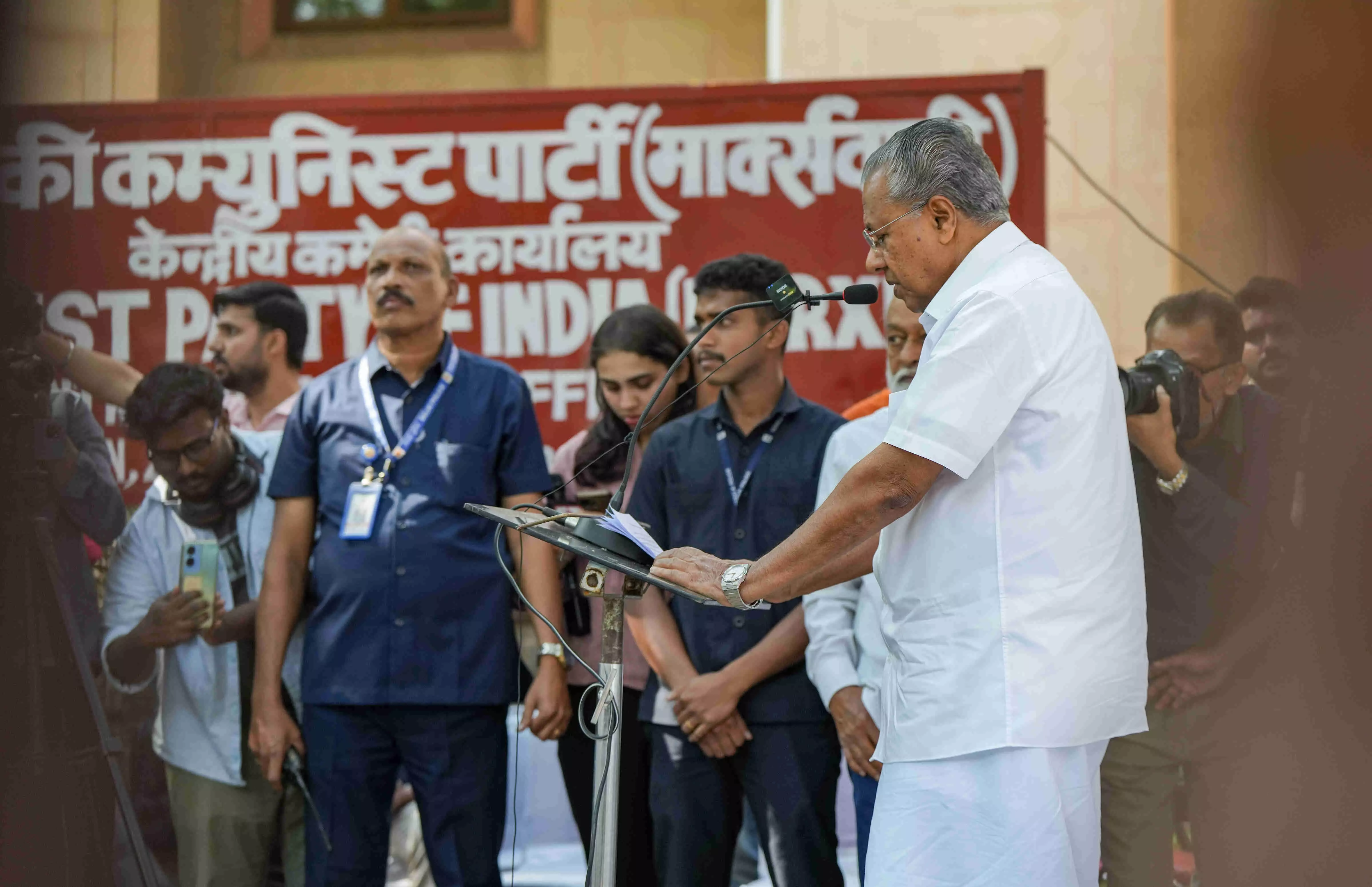 “ಅಮಾಯಕರನ್ನು ಕೊಲ್ಲಲಾಗುತ್ತಿದೆ”: ಗಾಝಾದಲ್ಲಿ ತಕ್ಷಣ ಕದನ ವಿರಾಮಕ್ಕೆ ಕೇರಳ ಸಿಎಂ ಪಿಣರಾಯಿ ವಿಜಯನ್ ಕರೆ