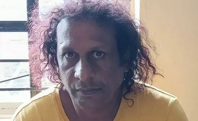 ಗೋಣಿಕೊಪ್ಪ: ಮನೆಯ ಹಿಂಭಾಗದಲ್ಲಿ ಗಾಂಜಾ ಬೆಳೆದಿದ್ದ ಆರೋಪಿ ಪೊಲೀಸ್ ವಶ