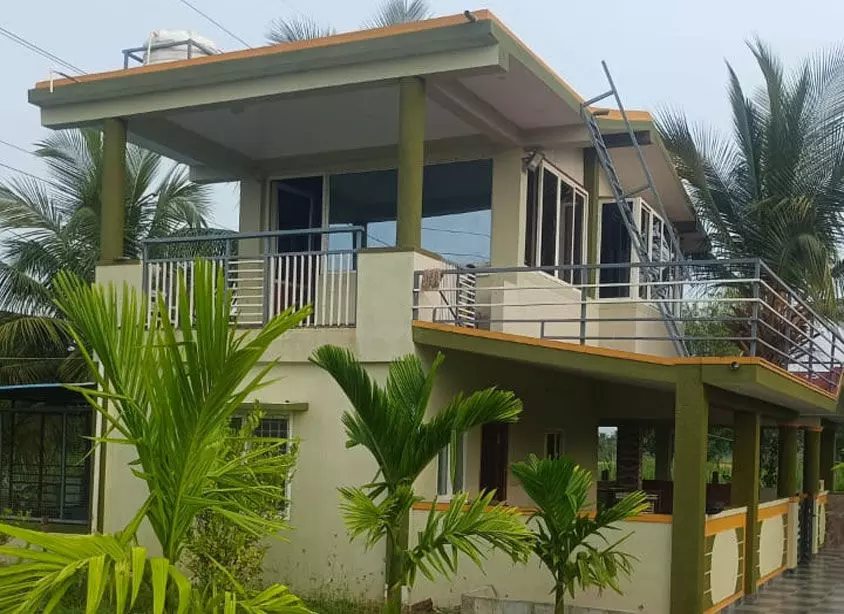 ಬೆಂಗಳೂರಿನ ಕಾರ್ಮಿಕ ಇಲಾಖೆಯ ಉಪ ನಿರ್ದೇಶಕ ಶ್ರೀನಿವಾಸ್ ಮನೆ ಮೇಲೆ ಲೋಕಾಯುಕ್ತ ದಾಳಿ ಬೆಂಗಳೂರಿನ ಕಾರ್ಮಿಕ ಇಲಾಖೆಯ ಉಪ ನಿರ್ದೇಶಕ ಶ್ರೀನಿವಾಸ್ ಮನೆ ಮೇಲೆ ಲೋಕಾಯುಕ್ತ ದಾಳಿ