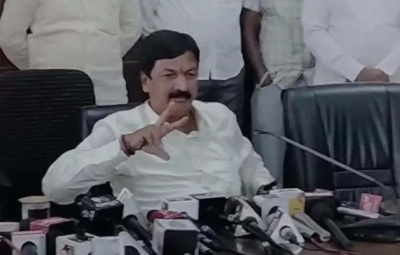 ಡಿ.ಕೆ. ಶಿವಕುಮಾರ್ ಶೀಘ್ರದಲ್ಲೇ ಮಾಜಿ ಸಚಿವರಾಗಲಿದ್ದಾರೆ: ರಮೇಶ್ ಜಾರಕಿಹೊಳಿ