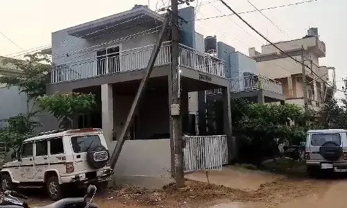 ಹಾವೇರಿ: ಅರಣ್ಯ ಇಲಾಖೆ ಅಧಿಕಾರಿಗಳ ನಿವಾಸಗಳ ಮೇಲೆ ಲೋಕಾಯುಕ್ತ ದಾಳಿ