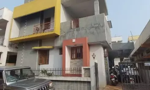 ಬೆಂಗಳೂರು ಸೇರಿ 13 ಜಿಲ್ಲೆಗಳಲ್ಲಿ ಏಕಕಾಲಕ್ಕೆ 69ಕ್ಕೂ ಹೆಚ್ಚು ಕಡೆಗಳಲ್ಲಿ ಲೋಕಾಯುಕ್ತ ದಾಳಿ: ದಾಖಲೆಗಳ ಪರಿಶೀಲನೆ