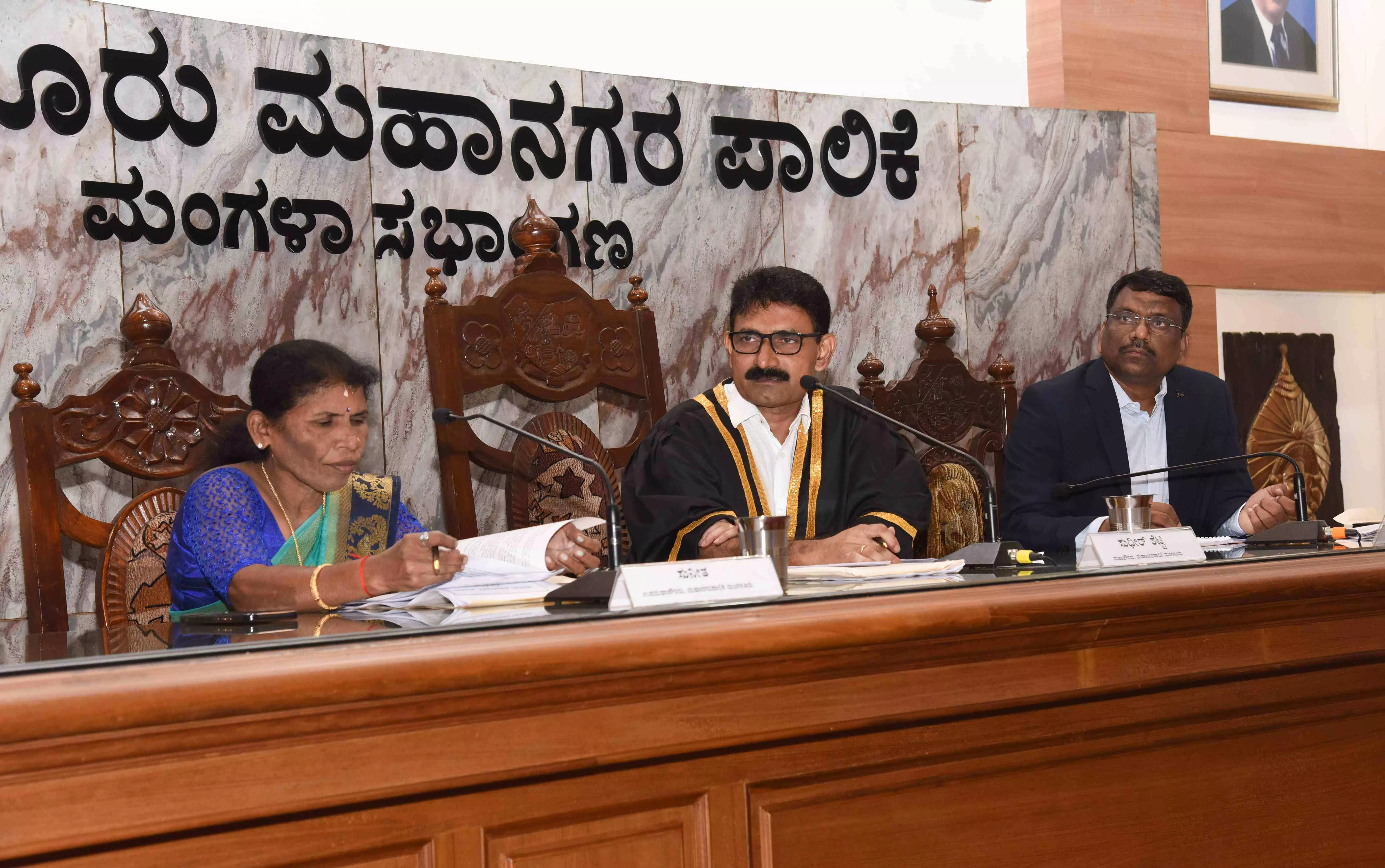 ಮನಪಾ ಕಲಾಪದಲ್ಲಿ ಒಳಚರಂಡಿ ಅವ್ಯವಸ್ಥೆಯ ಗದ್ದಲ, ಜೀವ ನದಿಗಳಿಗೆ ಕೊಳಚೆ ನೀರು; ಸದಸ್ಯರ ಆಕ್ರೋಶ