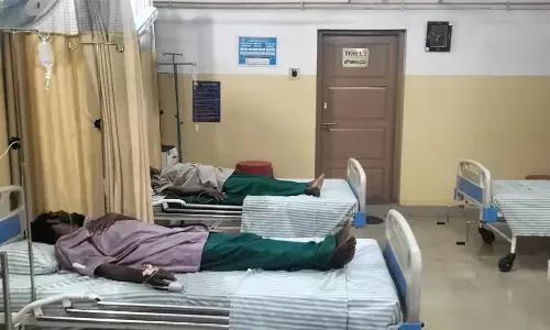 ಸಿಡಿಲು ಬಡಿದು ಮೂವರು ಕಾರ್ಮಿಕರಿಗೆ ಗಾಯ; ಆಸ್ಪತ್ರೆಗೆ ದಾಖಲು