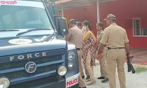 ಬಟ್ಟೆ ಅಂಗಡಿ ಹಾಕಿಸಿಕೊಡುವುದಾಗಿ ವಂಚನೆ ಪ್ರಕರಣ: ಚೈತ್ರಾ ವಿಚಾರಣೆ