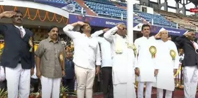 VIDEO - 68ನೇ ಕರ್ನಾಟಕ ರಾಜ್ಯೋತ್ಸವ ಸಂಭ್ರಮ: ಧ್ವಜಾರೋಹಣ ನೆರವೇರಿಸಿದ ಸಿಎಂ ಸಿದ್ದರಾಮಯ್ಯ