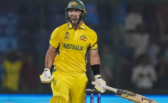 ಗಾಲ್ಫ್ ಕಾರ್ಟ್ನಿಂದ ಬಿದ್ದು ಮ್ಯಾಕ್ಸ್ವೆಲ್ಗೆ ಗಾಯ: ಇಂಗ್ಲೆಂಡ್ ವಿರುದ್ಧ ಪಂದ್ಯಕ್ಕೆ ಅಲಭ್ಯ ಗಾಲ್ಫ್ ಕಾರ್ಟ್ನಿಂದ ಬಿದ್ದು ಮ್ಯಾಕ್ಸ್ವೆಲ್ಗೆ ಗಾಯ: ಇಂಗ್ಲೆಂಡ್ ವಿರುದ್ಧ ಪಂದ್ಯಕ್ಕೆ ಅಲಭ್ಯ