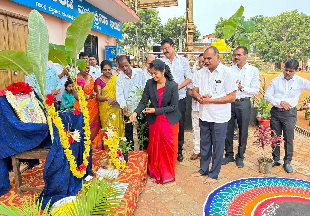 ಕನ್ನಡ ಶಾಲೆಗಳ ಉಳಿವಿಗೆ ಪೋಷಕರು ಮುಂದಾಗಲಿ: ಎಸಿ ರಶ್ಮಿ