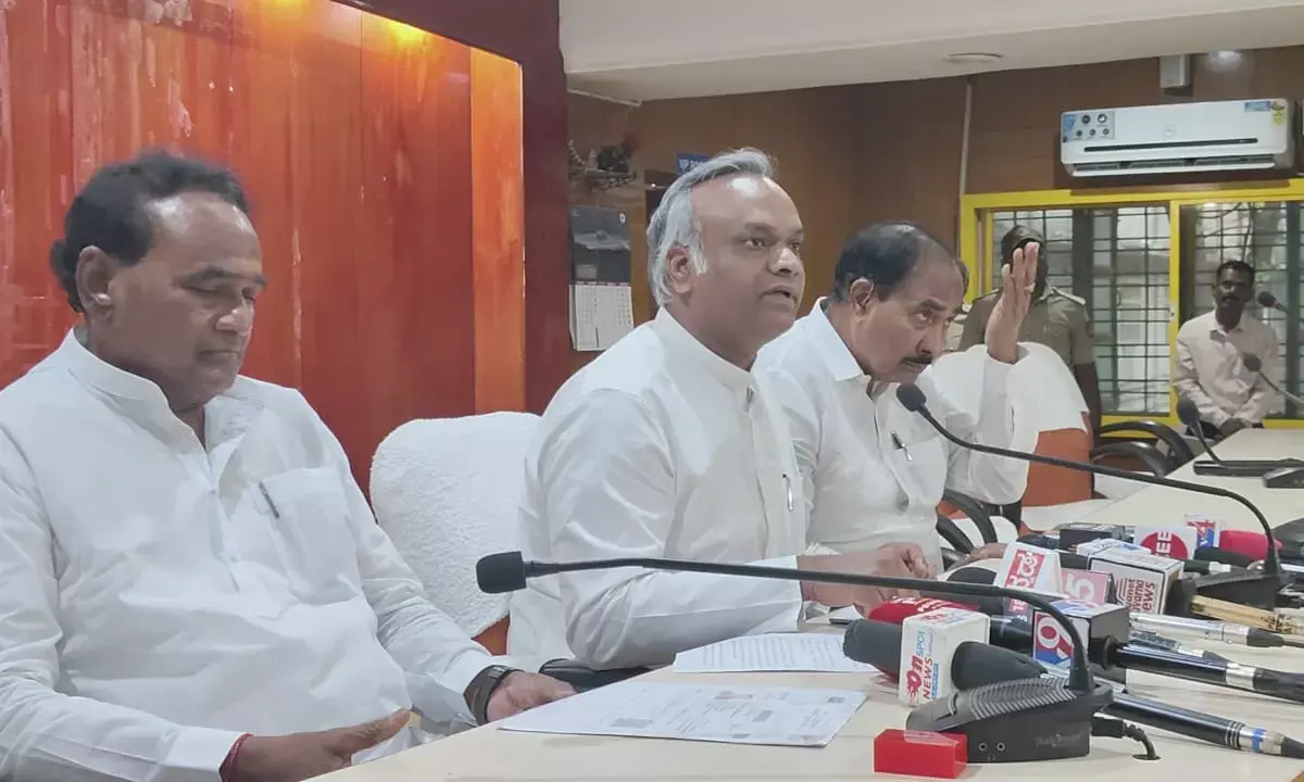 KAE ಪರೀಕ್ಷೆಗಳಲ್ಲಿ ಬ್ಲೂಟೂತ್ ಬಳಕೆ ಪ್ರಕರಣ | ಉನ್ನತ ಮಟ್ಟದ ತನಿಖೆಗೆ ಸಿದ್ಧ: ಸಚಿವ ಪ್ರಿಯಾಂಕ್ ಖರ್ಗೆ