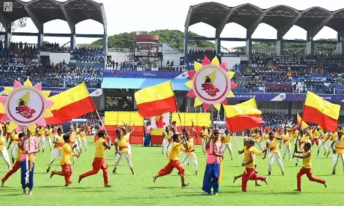 ರಾಜ್ಯೋತ್ಸವ, ಕರ್ನಾಟಕ 50ರ ಸಂಭ್ರಮ- ಚಿತ್ರಗಳಲ್ಲಿ ನೋಡಿ