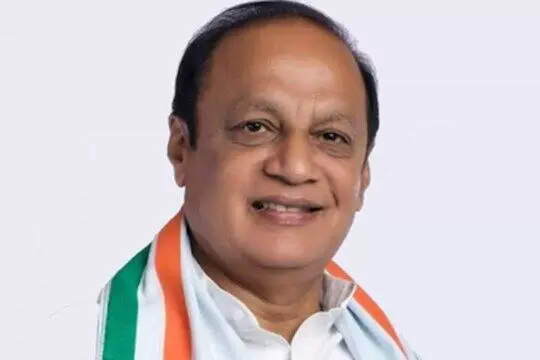 ಪಾದೂರು ಯೋಜನಾ ಸಂತ್ರಸ್ತರಿಗೆ ಸೂಕ್ತ ಜಾಗ ನೀಡಲು ಮಾಜಿ ಸಚಿವ ವಿನಯ್ ಕುಮಾರ್ ಸೊರಕೆ ಆಗ್ರಹ