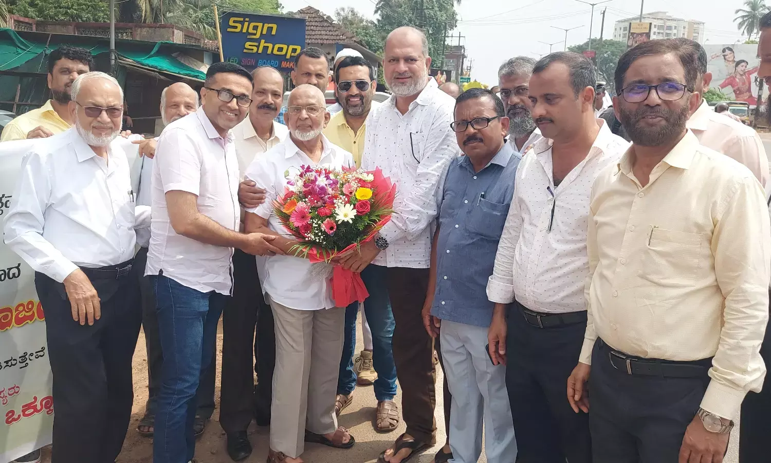 ಉಡುಪಿ: ರಾಜ್ಯೋತ್ಸವ ಪ್ರಶಸ್ತಿ ಪುರಸ್ಕೃತ ಪರ್ಕಳ ಹಾಜಿ ಅಬ್ದುಲ್ಲರಿಗೆ ಸ್ವಾಗತ, ಅಭಿನಂದನೆ