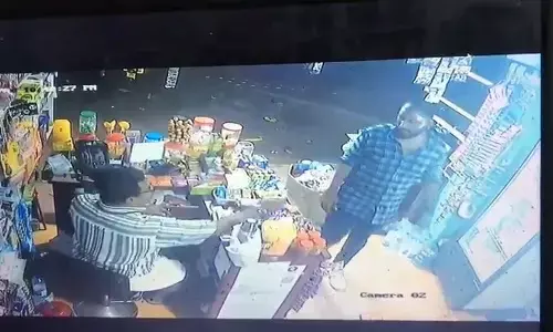 ಬೇಕಲ: ಗ್ರಾಹಕನ ಸೋಗಿನಲ್ಲಿ ಬಂದು ಅಂಗಡಿ ಮಾಲಕನ ಮೊಬೈಲ್ ಎಗರಿಸಿದ ಕಳ್ಳ