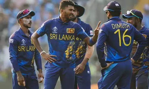 ಲೆಜೆಂಡರಿ ಪರ್ಸಿ ಅಬೆಸೇಕರ ನೆನಪಿಗಾಗಿ ಕಪ್ಪು ತೋಳುಪಟ್ಟಿ ಧರಿಸಿದ ಶ್ರೀಲಂಕಾ ಆಟಗಾರರು