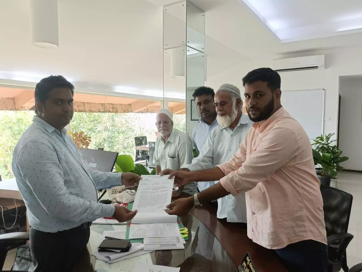 ಟಿಪ್ಪು ಸುಲ್ತಾನ್ ಜನ್ಮ ದಿನಾಚರಣೆ ವಿಚಾರ; ದ.ಕ.ಜಿಲ್ಲಾಧಿಕಾರಿಗೆ ಮುಸ್ಲಿಂ ಲೀಗ್ ಮನವಿ ಟಿಪ್ಪು ಸುಲ್ತಾನ್ ಜನ್ಮ ದಿನಾಚರಣೆ ವಿಚಾರ; ದ.ಕ.ಜಿಲ್ಲಾಧಿಕಾರಿಗೆ ಮುಸ್ಲಿಂ ಲೀಗ್ ಮನವಿ