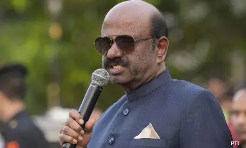 ಭಾರತ - ದಕ್ಷಿಣ ಆಫ್ರಿಕಾ ನಡುವಿನ ಕ್ರಿಕೆಟ್ ಪಂದ್ಯದ ಟಿಕೆಟ್ ಅನ್ನು ಮರಳಿಸಿದ ಪಶ್ಚಿಮ ಬಂಗಾಳ ರಾಜ್ಯಪಾಲ; ಕಾರಣವೇನು ಗೊತ್ತೇ?