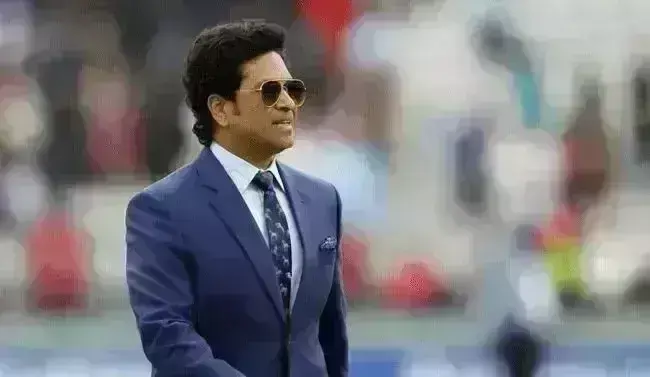 ನೀವು ಅರ್ಧ ಶತಕ ಬೇಗ ದಾಟುತ್ತೀರಿ ಎಂದು ಕೊಹ್ಲಿಯನ್ನು ಹೊಗಳಿದ ಸಚಿನ್