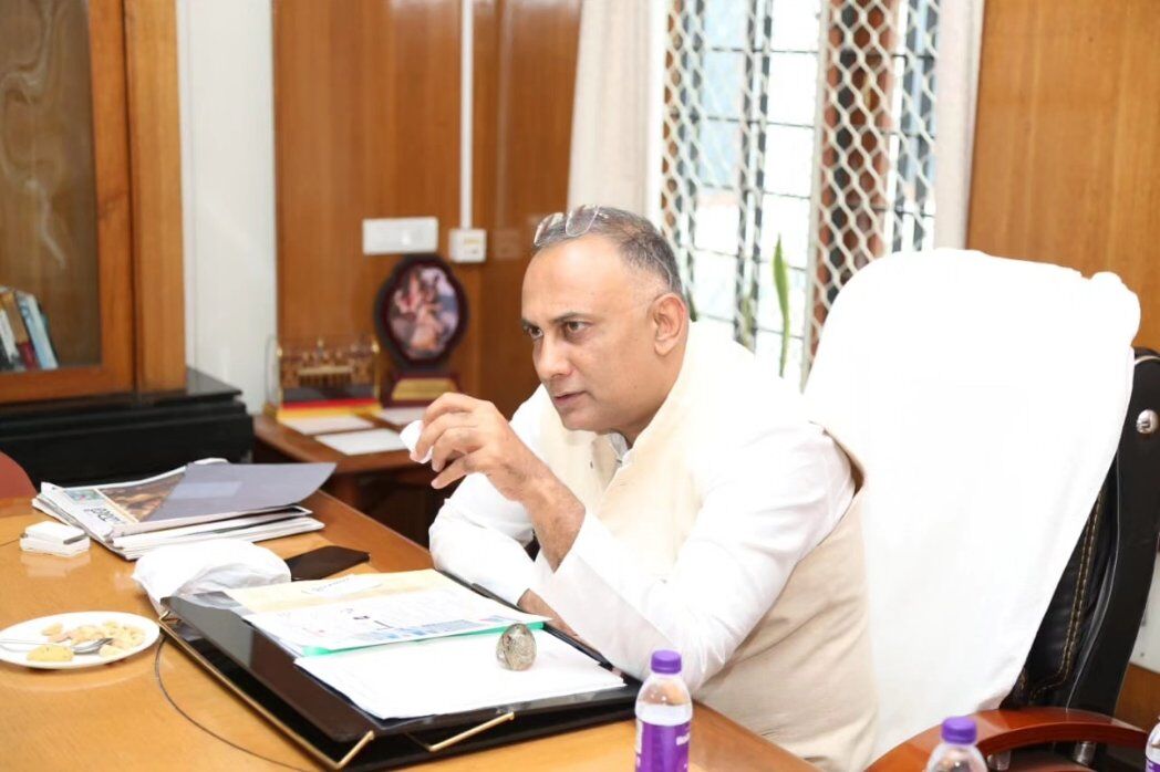 ದಕ್ಷಿಣ ಕನ್ನಡ ಜಿಲ್ಲೆಯ ಮರಳಿನ ಸಮಸ್ಯೆ ಪರಿಹರಿಸಲು ಬದ್ಧ: ಸಚಿವ ದಿನೇಶ್ ಗುಂಡೂರಾವ್