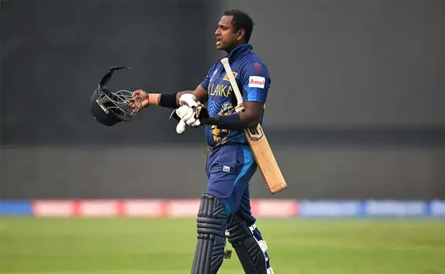 ಕ್ರಿಕೆಟ್‌ ಇತಿಹಾಸದಲ್ಲಿ ಮೊದಲ ಬಾರಿ ‌ʼಟೈಮ್ಡ್‌ ಔಟ್ʼ ಗೆ ಬಲಿಯಾದ ಆಟಗಾರ ಆ್ಯಂಜೆಲೊ ಮ್ಯಾಥ್ಯೂಸ್‌