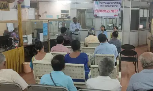 ಆನ್‌ಲೈನ್ ವಂಚನೆ ಬಗ್ಗೆ ಎಚ್ಚರದಿಂದಿರಿ; ನಿವೃತ್ತ ನೌಕರರಿಗೆ ಕಿವಿಮಾತು