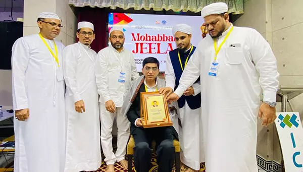 ಅಬುಧಾಬಿ:  ಜಿಲ್ಲಾ ರಾಜ್ಯೋತ್ಸವ ಪ್ರಶಸ್ತಿ ಪುರಸ್ಕೃತ ಅಬ್ದುಲ್ಲಾ ಮಾದುಮೂಲೆಗೆ ಮುಈನುಸುನ್ನಾದಿಂದ ಸನ್ಮಾನ